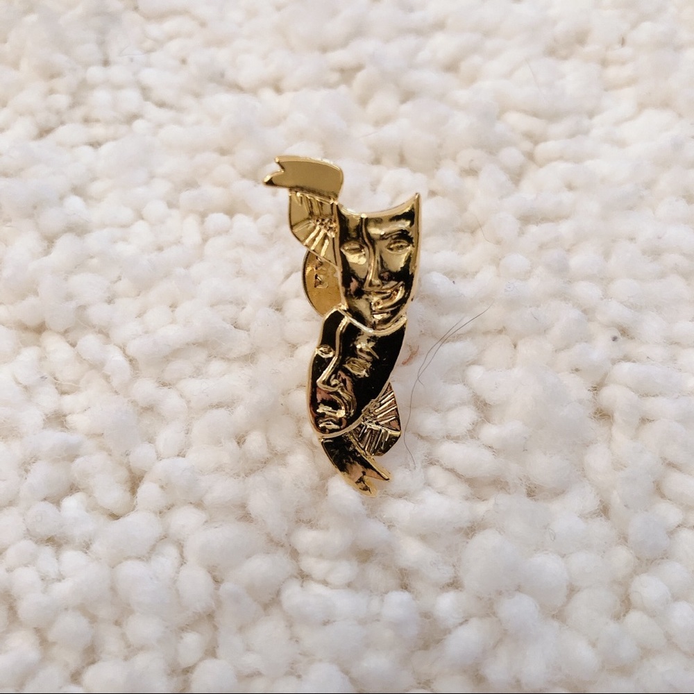 Broadway Pin